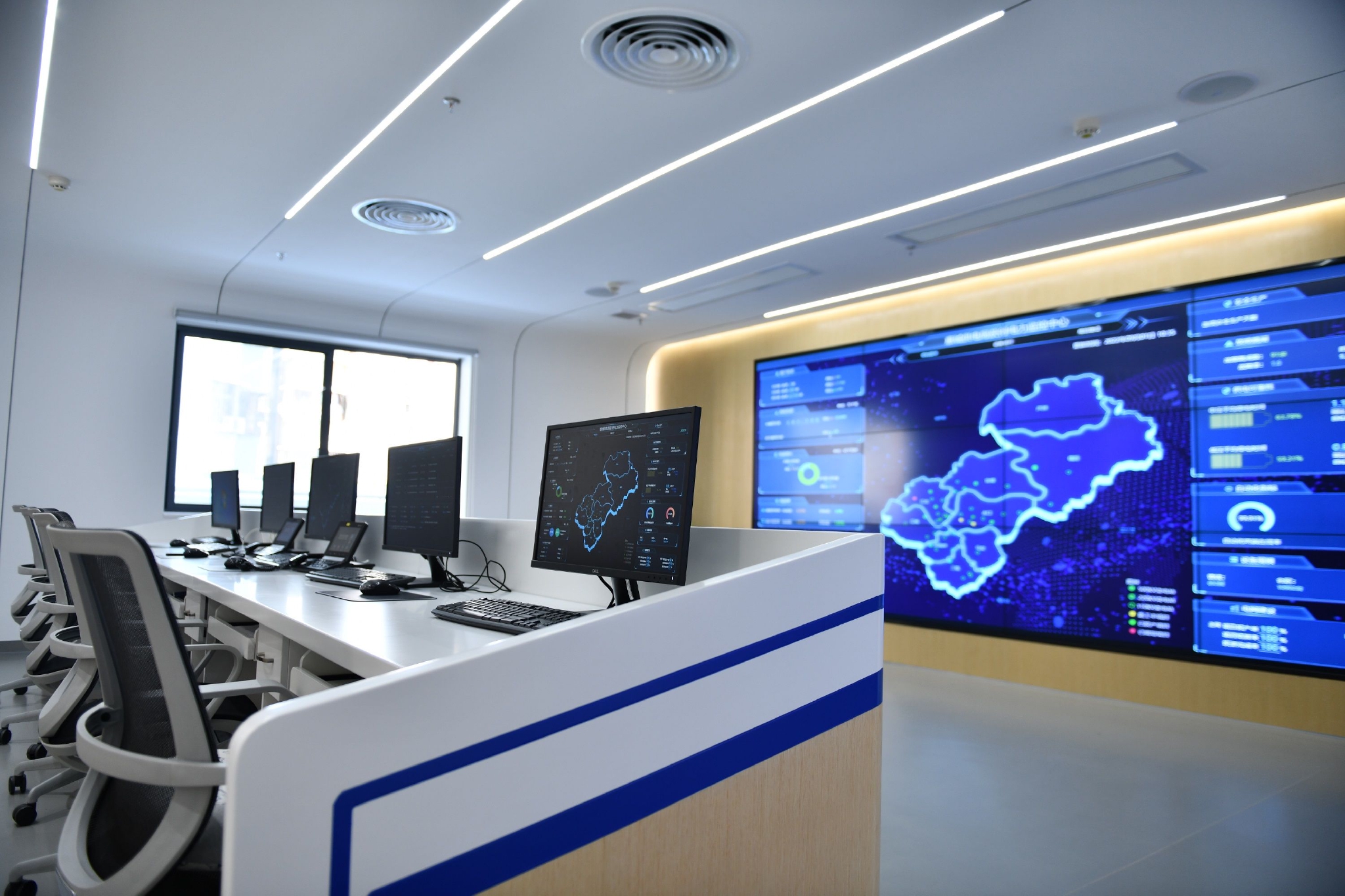 我国初步建成全球规模最大的互联网办电服务体系——电力服务能力不断增强