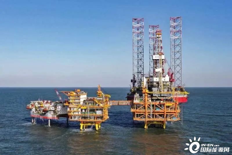 中国海油在南海超深水超浅层探获千亿方大气田