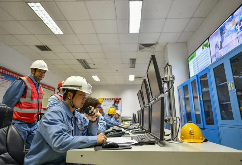 中国石化启动“清净守护长江”社会责任行动