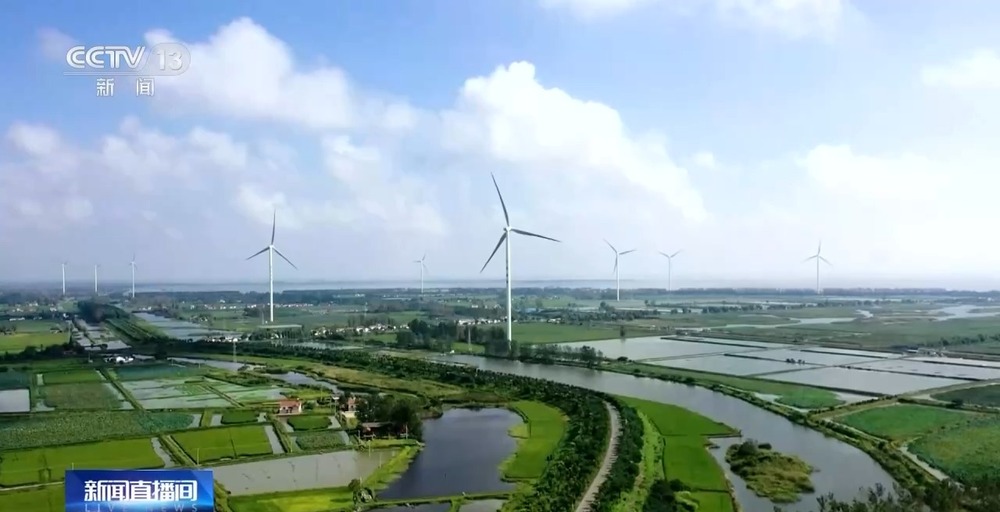 我国风电太阳能发电装机超14亿千瓦
