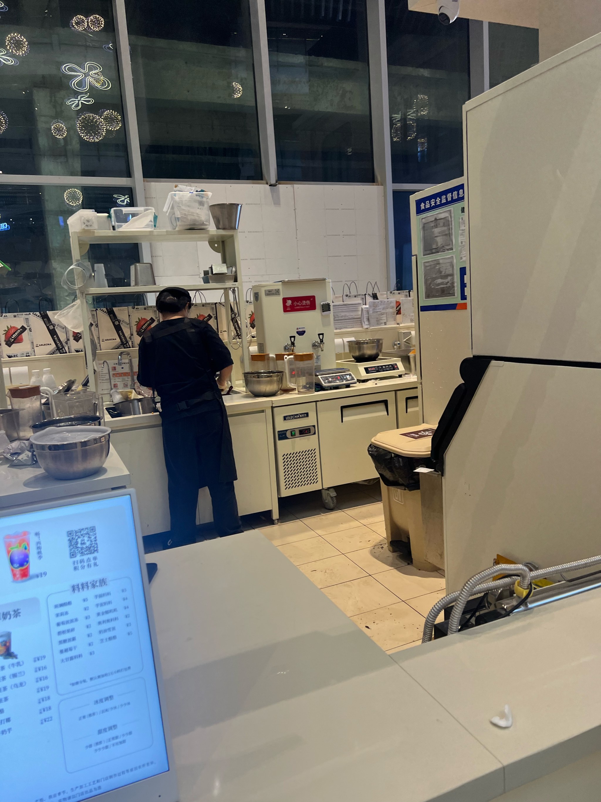易捷咖啡南昌小兰店开业全国门店突破500座