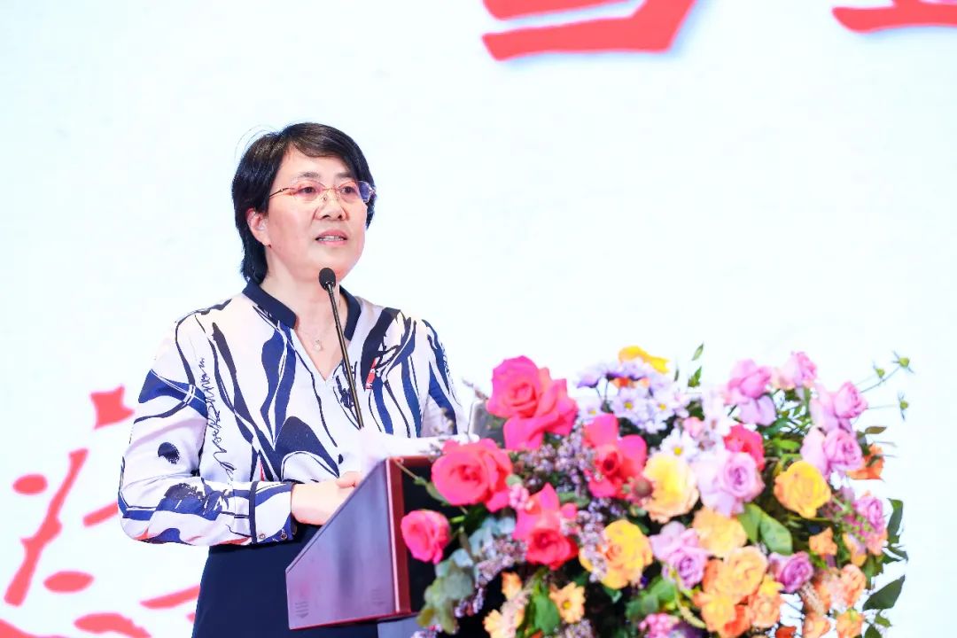 世界化工看中国丨江苏大学校长邢卫红：化学工业亟需通过化工材料性能的突破性提升与智能赋能重塑产业生态